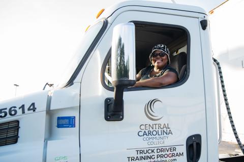 十大足彩平台 CDL Open House