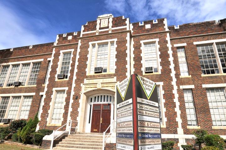 Triangle South Enterprise Center, 十大外围足彩排行榜 Location