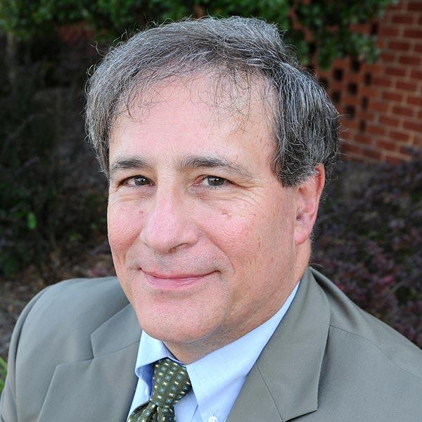 portrait of Chairman, 十大足彩平台 Board of Trustees 